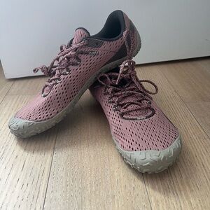 Merrell Women's Pink and Gray Athletic Shoes
